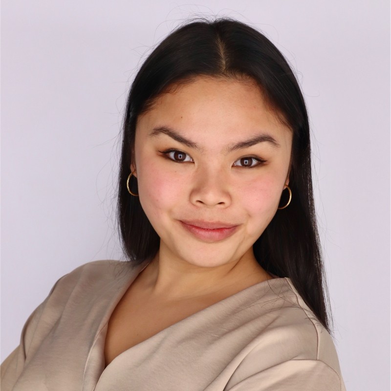 Portrait of Sara Lu